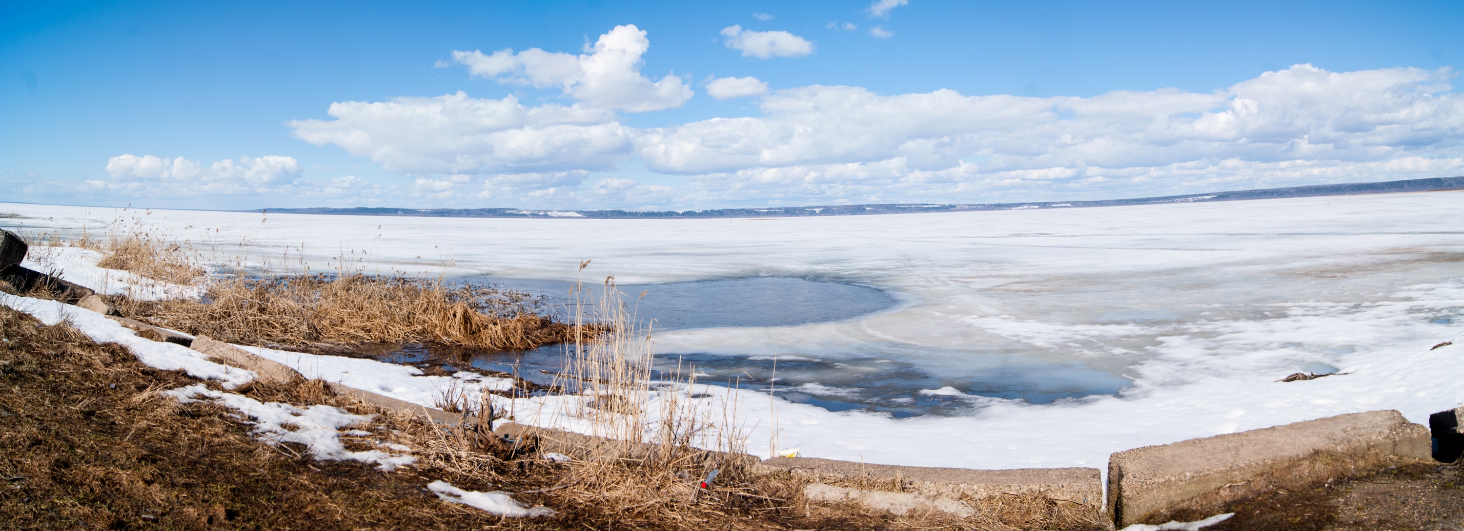 Озеро Галича зимой