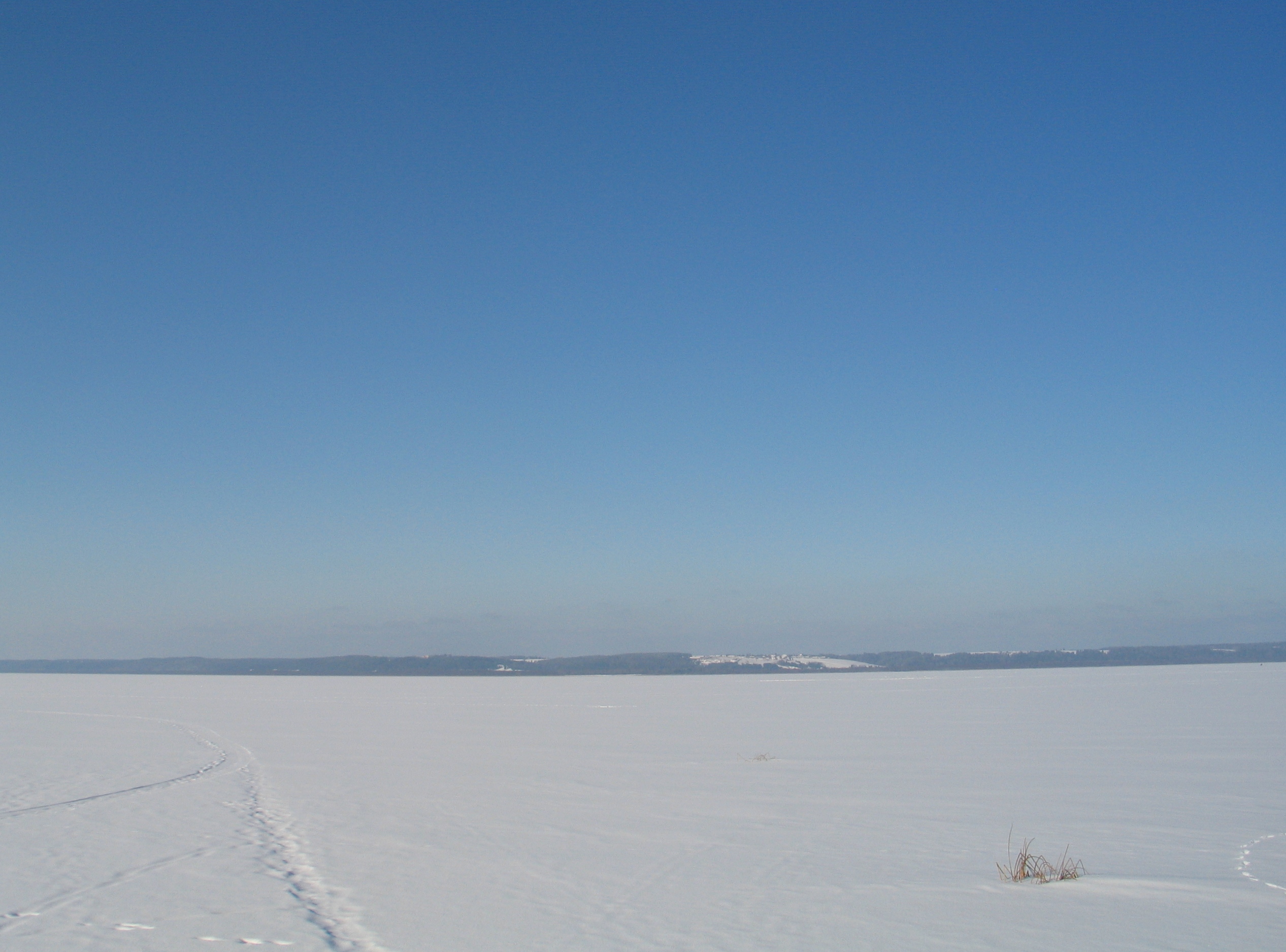 Фото Галичского озера зимой