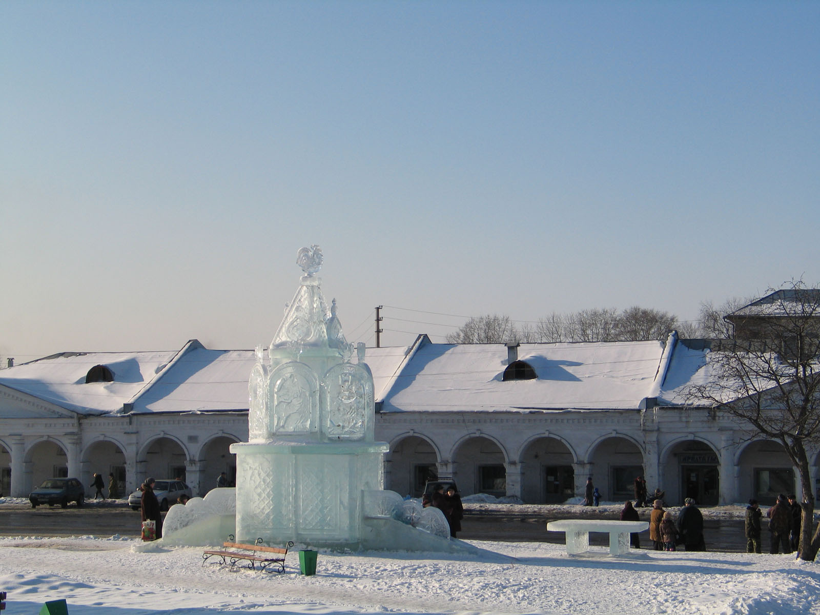 Ледовая 5. Ледяной замок в Галиче. Мехзавод ледовая крепость. Ледовые замки в 2005 году в Заречном. Фото Галич зима Фестивальная.