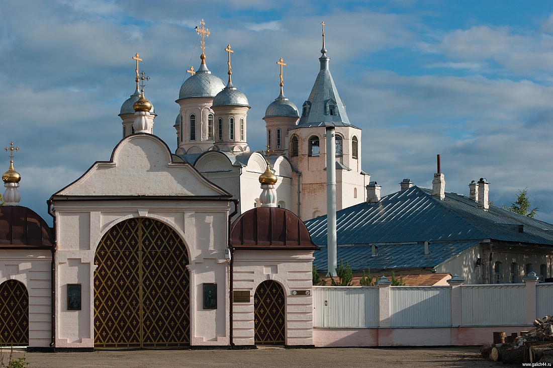 Успенский Паисиево-Галичский женский монастырь