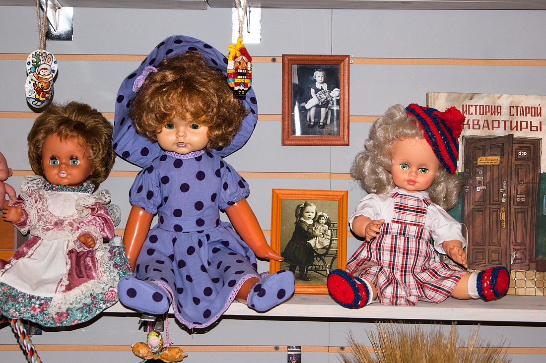 Выставка старинных кукол