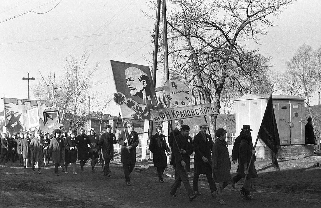1967г. Демонстрация 50 лет Октября -15