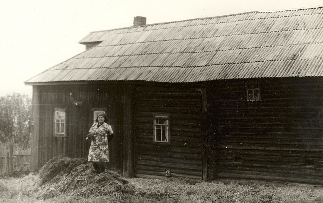 Село домой. Усадьба Ефремово Галичского уезда. Лобачи деревня усадьба. Румянцева Фекла Ивановна Серпуховской уезд деревня Петраково. Деревня Сытино Ярославская область Галичского района.