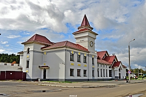 Железнодорожный вокзал города Галича