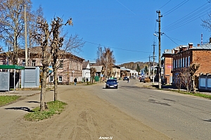 улица Ленина, улица Долматова